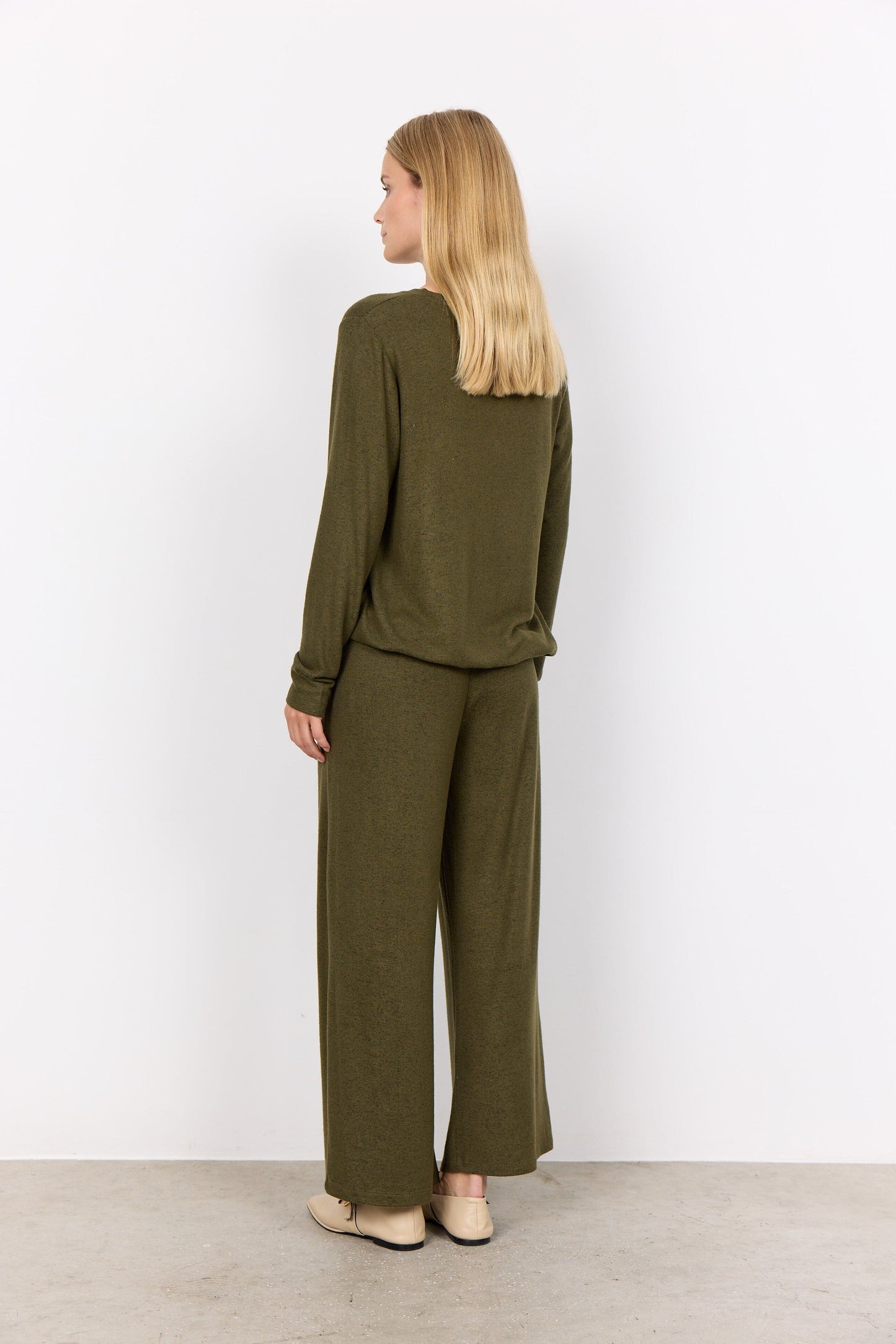 Biara Jumper | Olive Blouse Soya Concept 