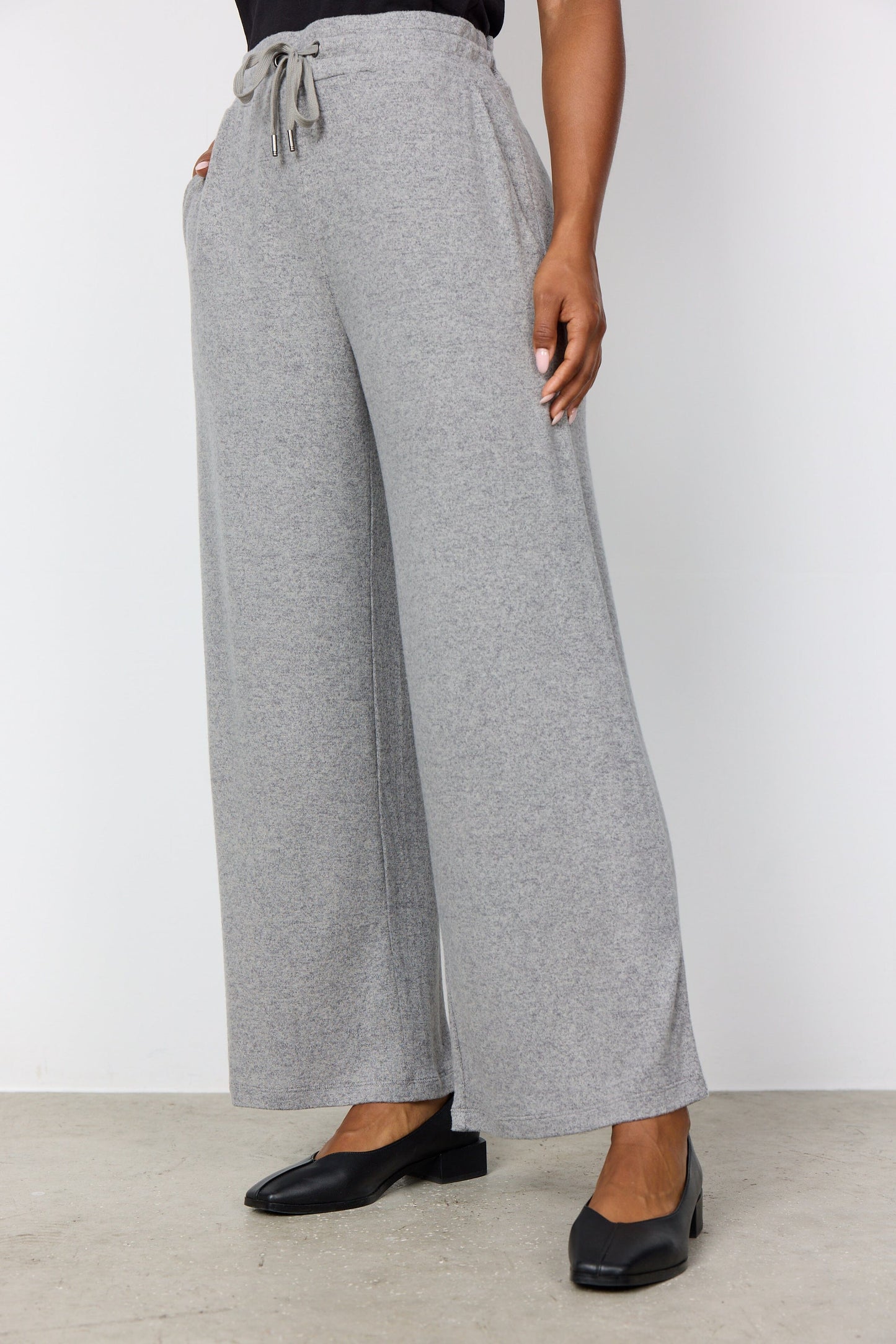 Biara Pants | Medium Grey Trousers Soya Concept 