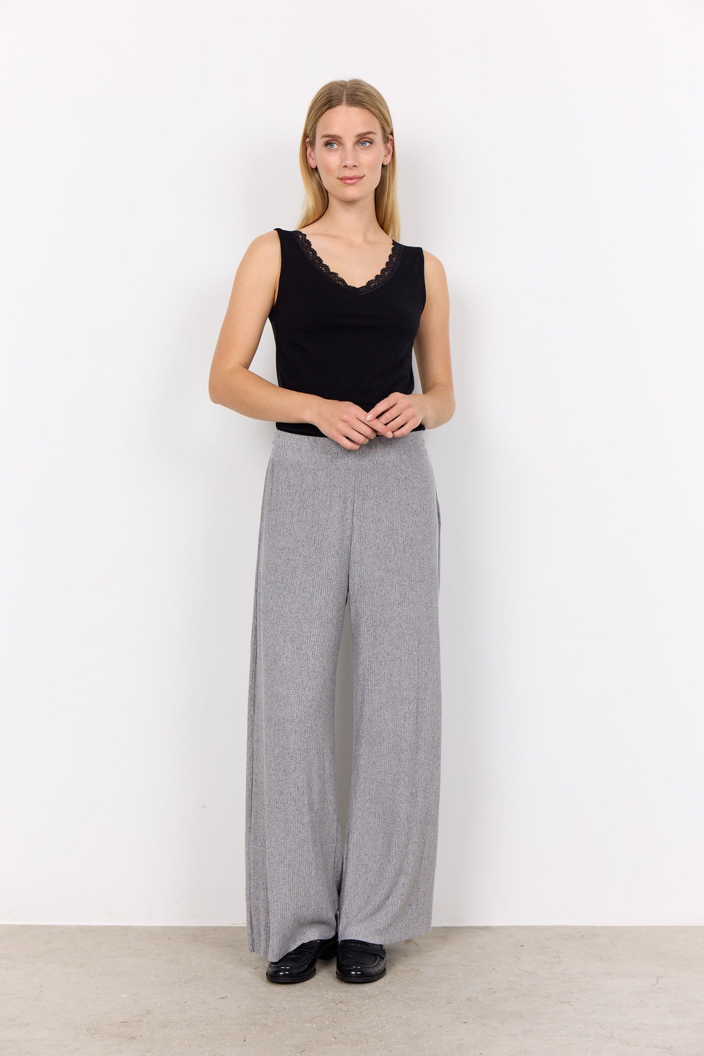 Inas Pants | Medium Grey Pants Soya Concept 