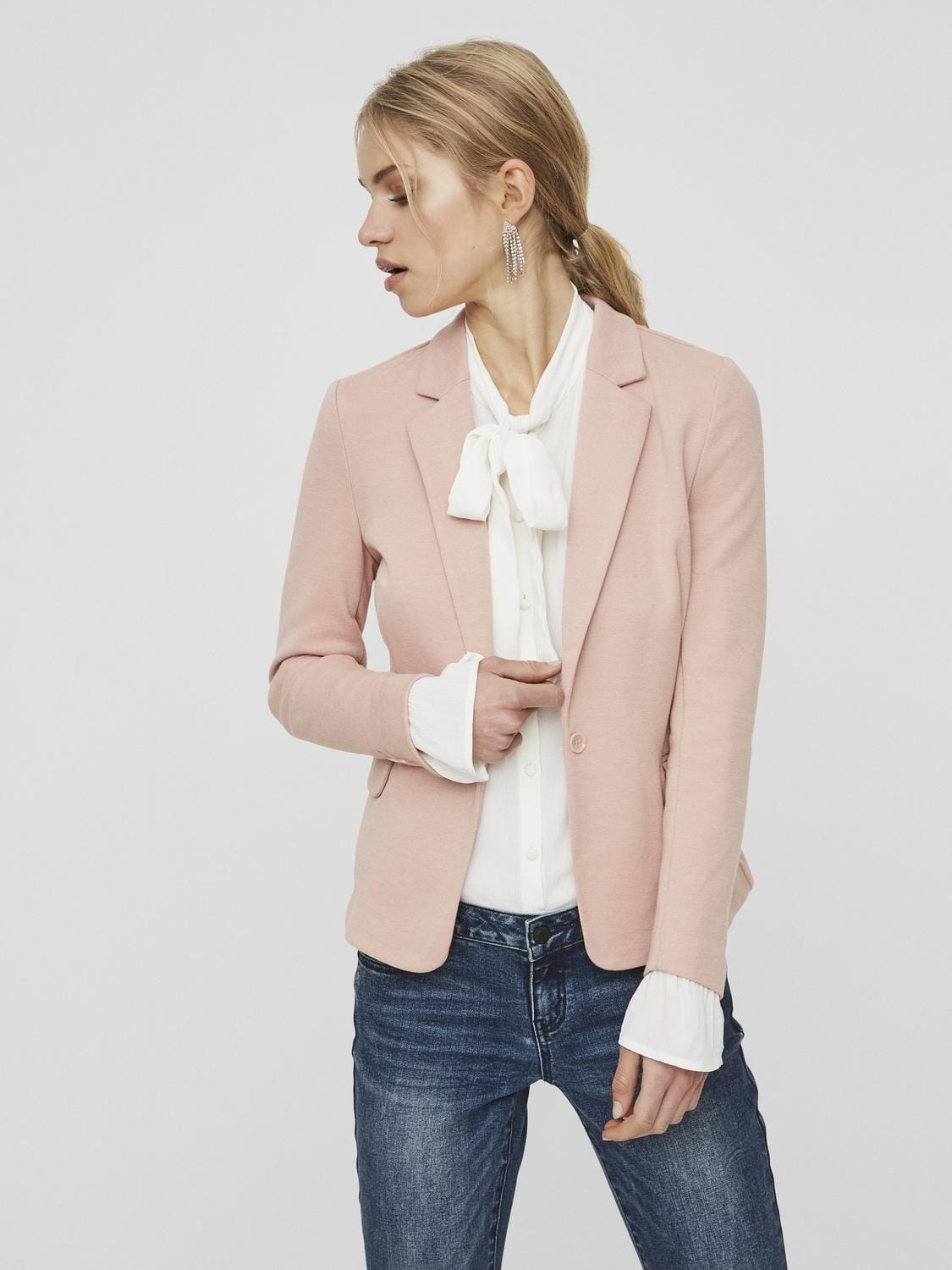 Julia Blazer | Misty Rose Coats & Jackets Vero Moda 