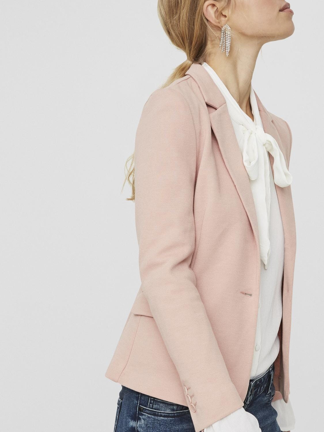 Julia Blazer | Misty Rose Coats & Jackets Vero Moda 