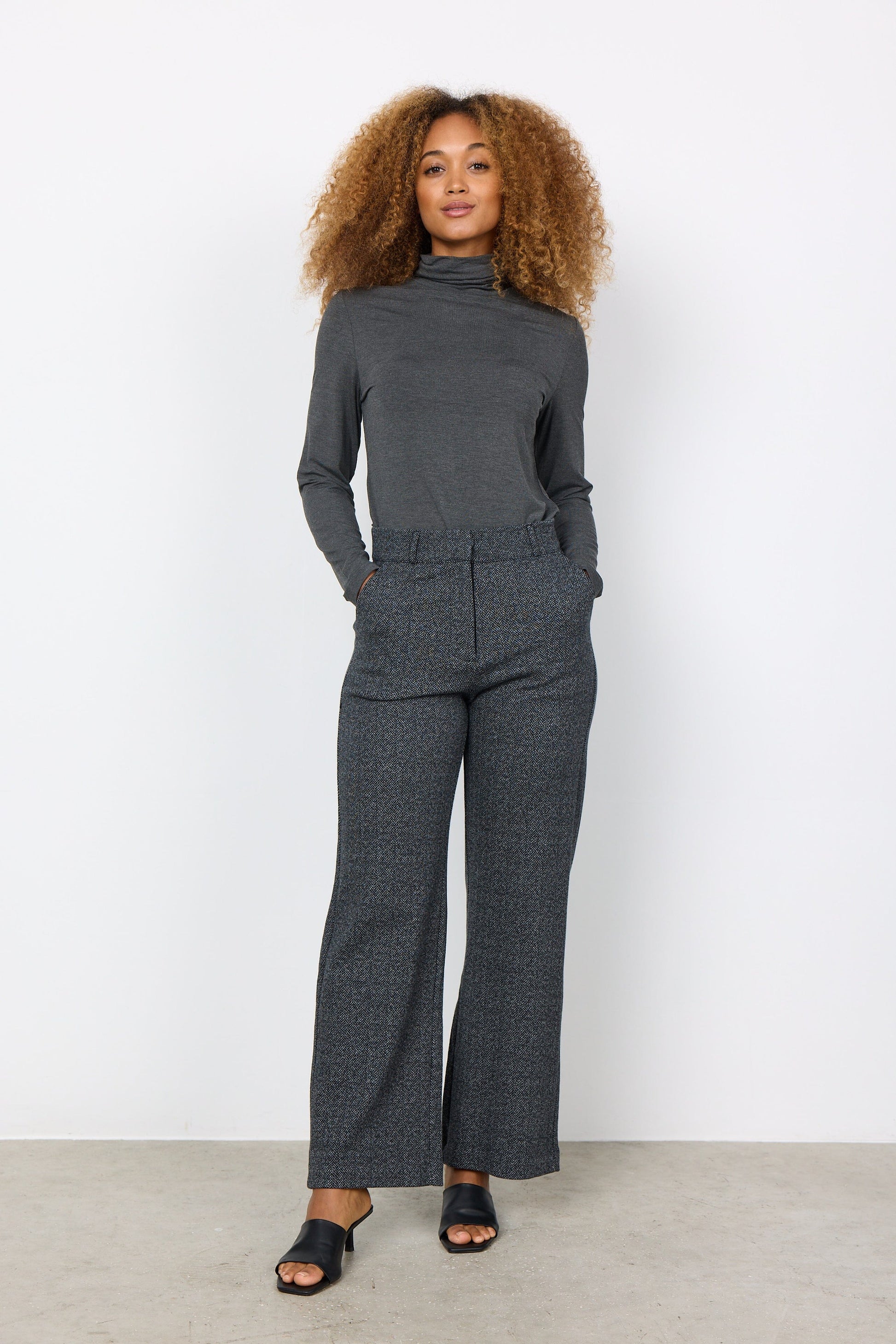 Marica Turtleneck | Dark Grey Blouse Soya Concept 