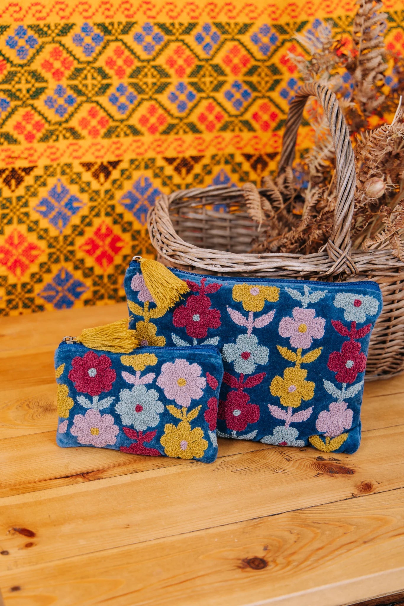 Multiflower Pouch | Navy Pouch Pink Lemons 